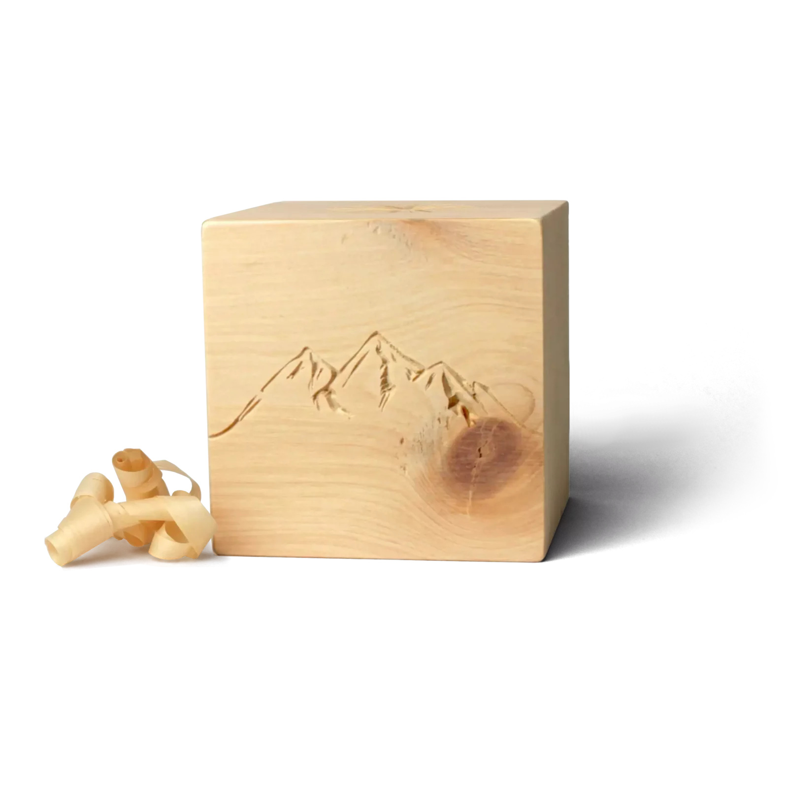 Unser Würfel aus Zirbenholz mit Alpen Gravur